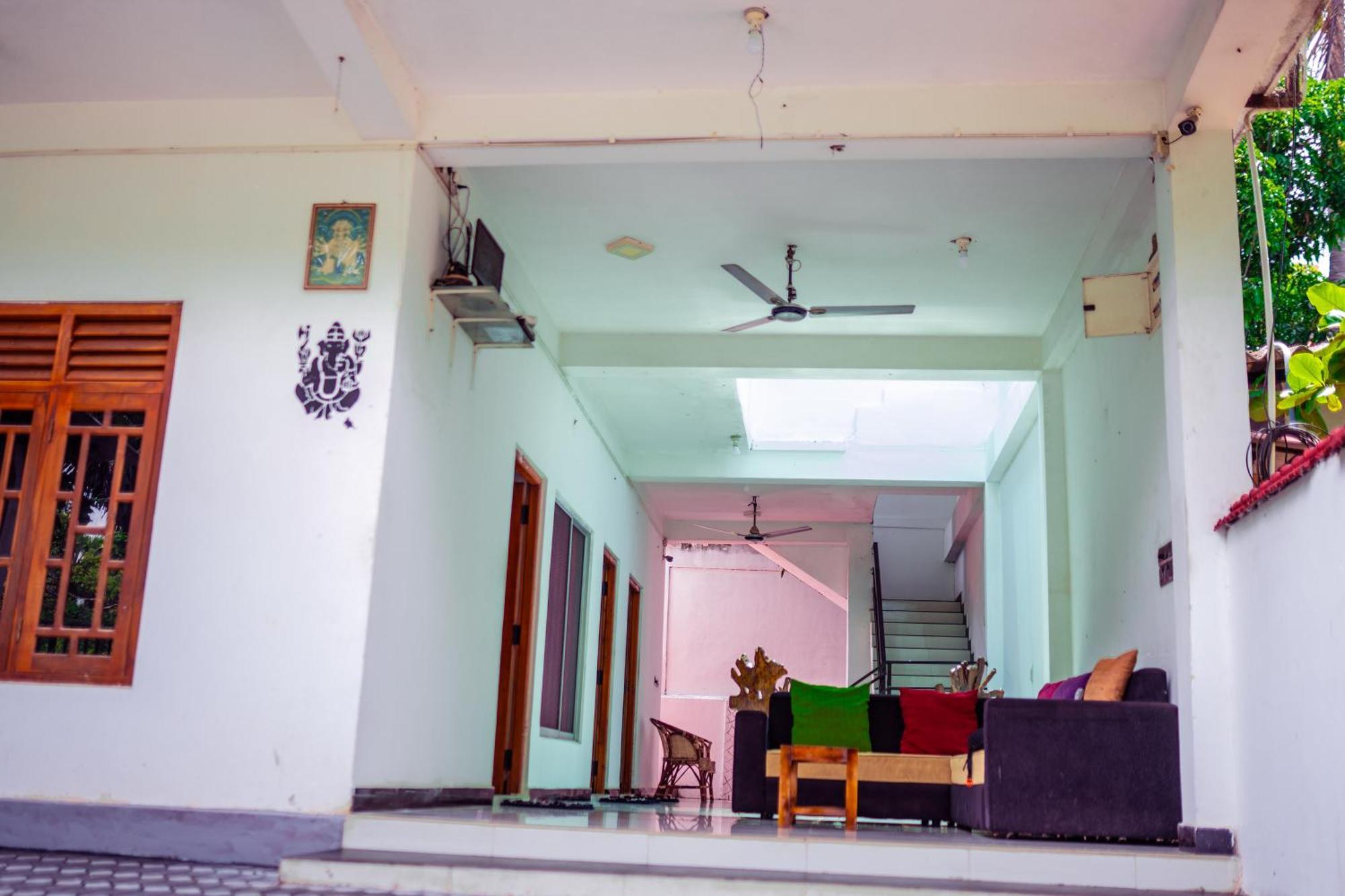 Hilton Cottage Trincomalee Exterior photo