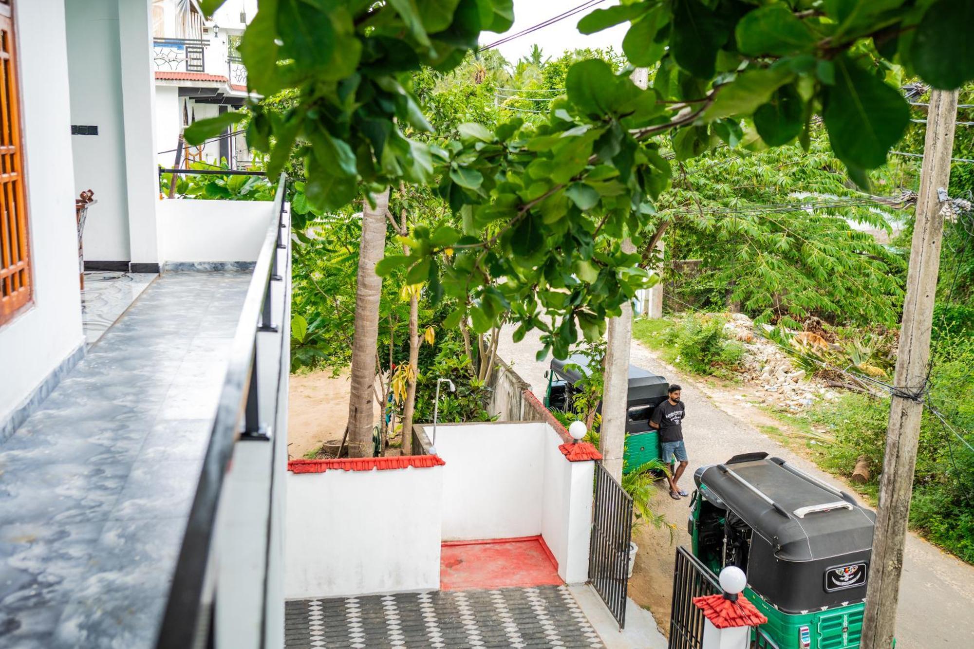 Hilton Cottage Trincomalee Exterior photo